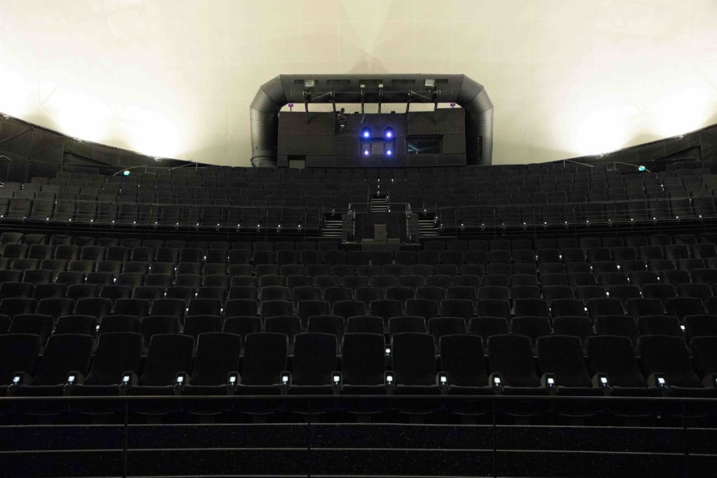 LED Beleuchtung Cinemagnum Saal. Foto 2jpg Kopie